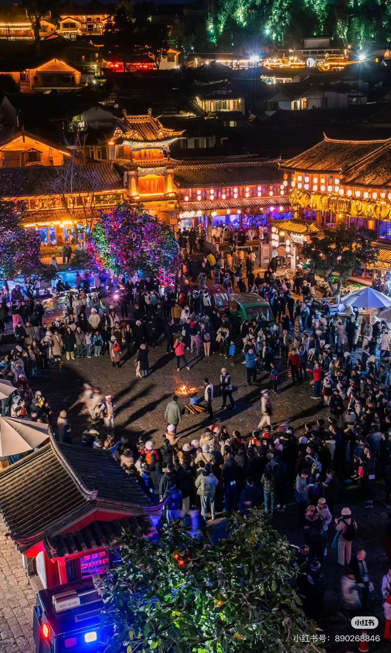 What to Do in Lijiang Old Town?